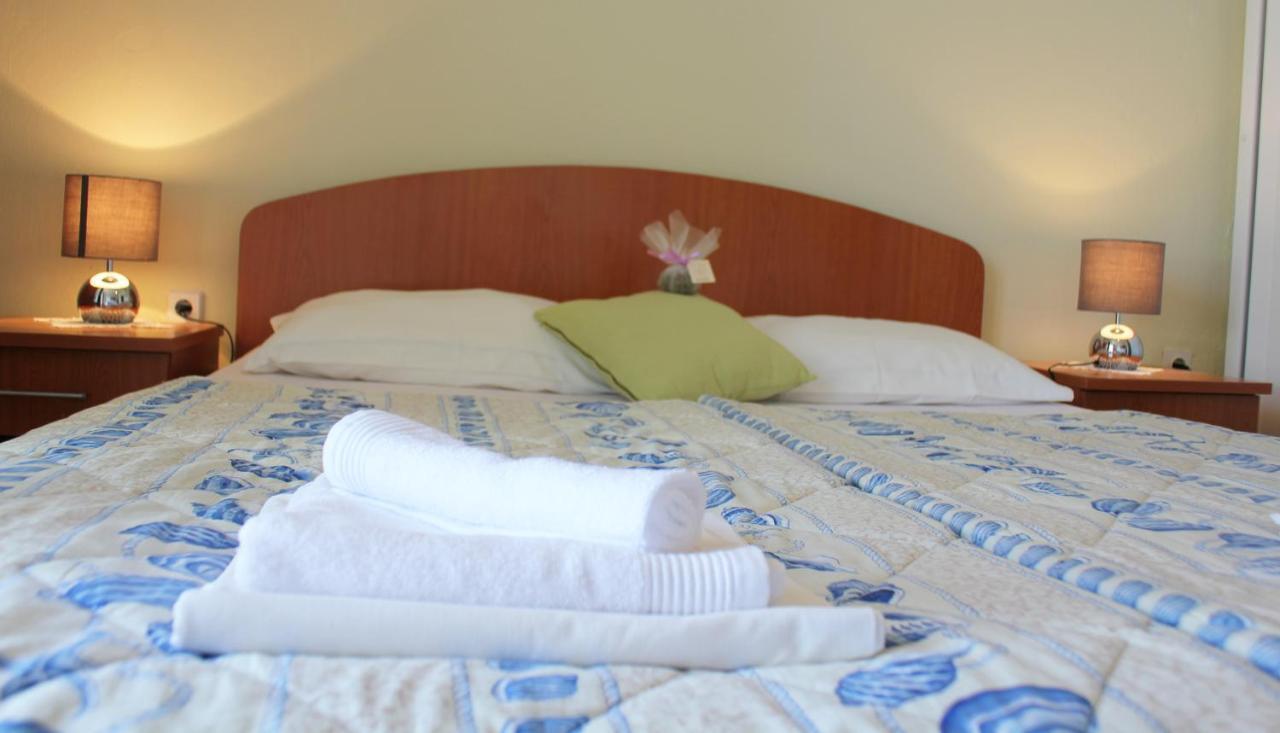 Guesthouse بوداكا الغرفة الصورة