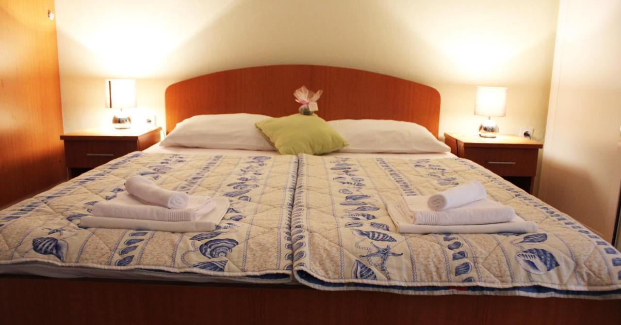 Guesthouse بوداكا المظهر الخارجي الصورة
